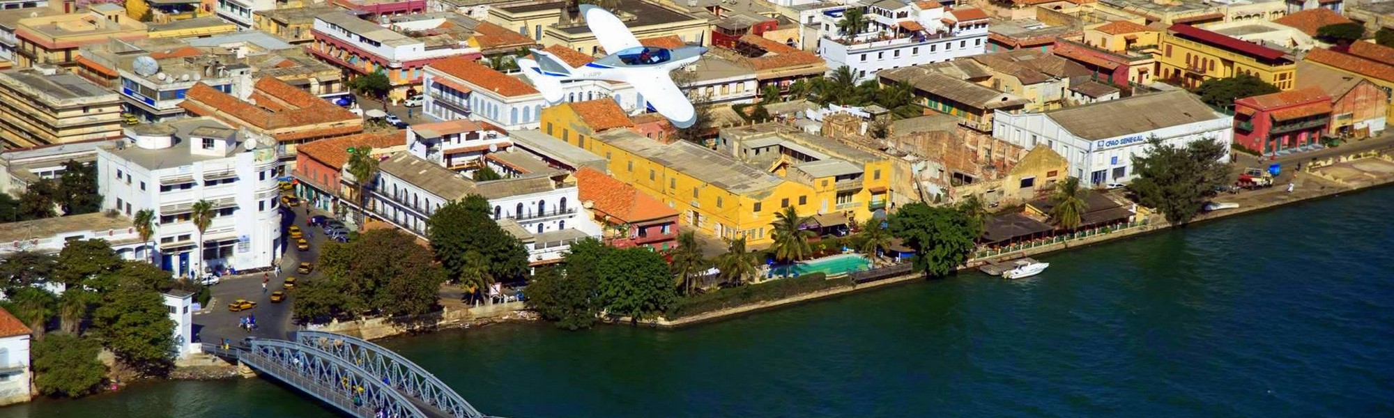 Présentation de la ville de Saint-Louis du Sénégal Hôtel de La Poste